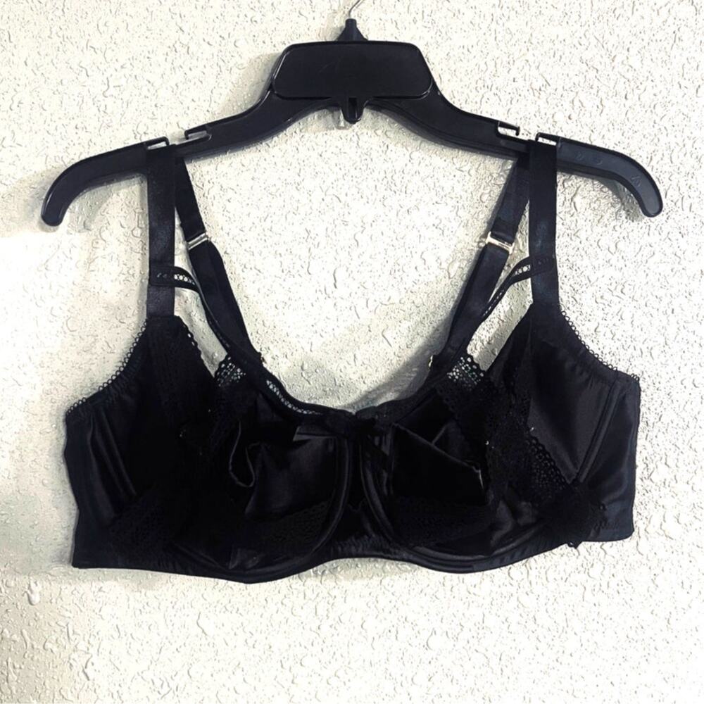 NWOT Lane Bryant Very Sexy Black Demi Bra 44D Lace Straps Whimsygoth Feminine